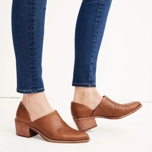 Madewell Brady low-cut bootie in leather, English saddle, ankle booties, size 8
